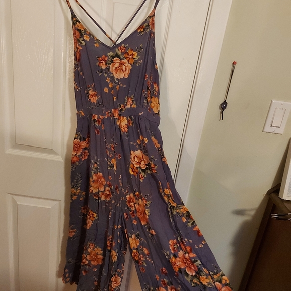 Floral Jumpsuit - Picture 2 of 3